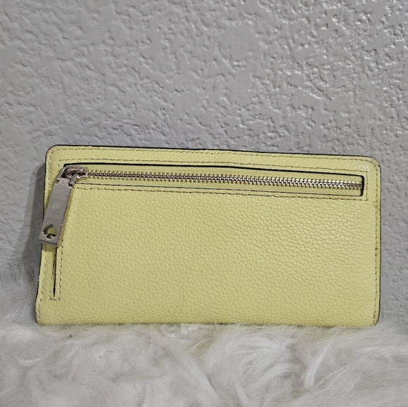 Kate Spade Large Slim Bifold Wallet EUC - Picture 2 of 9